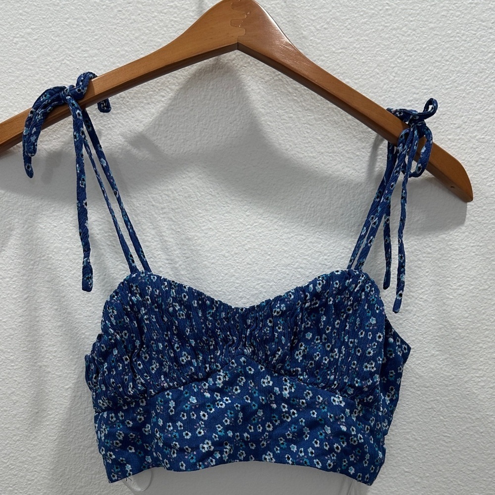 Princess Polly Blue Floral Crop Top tie shoulder feminine beach 6 summer spring